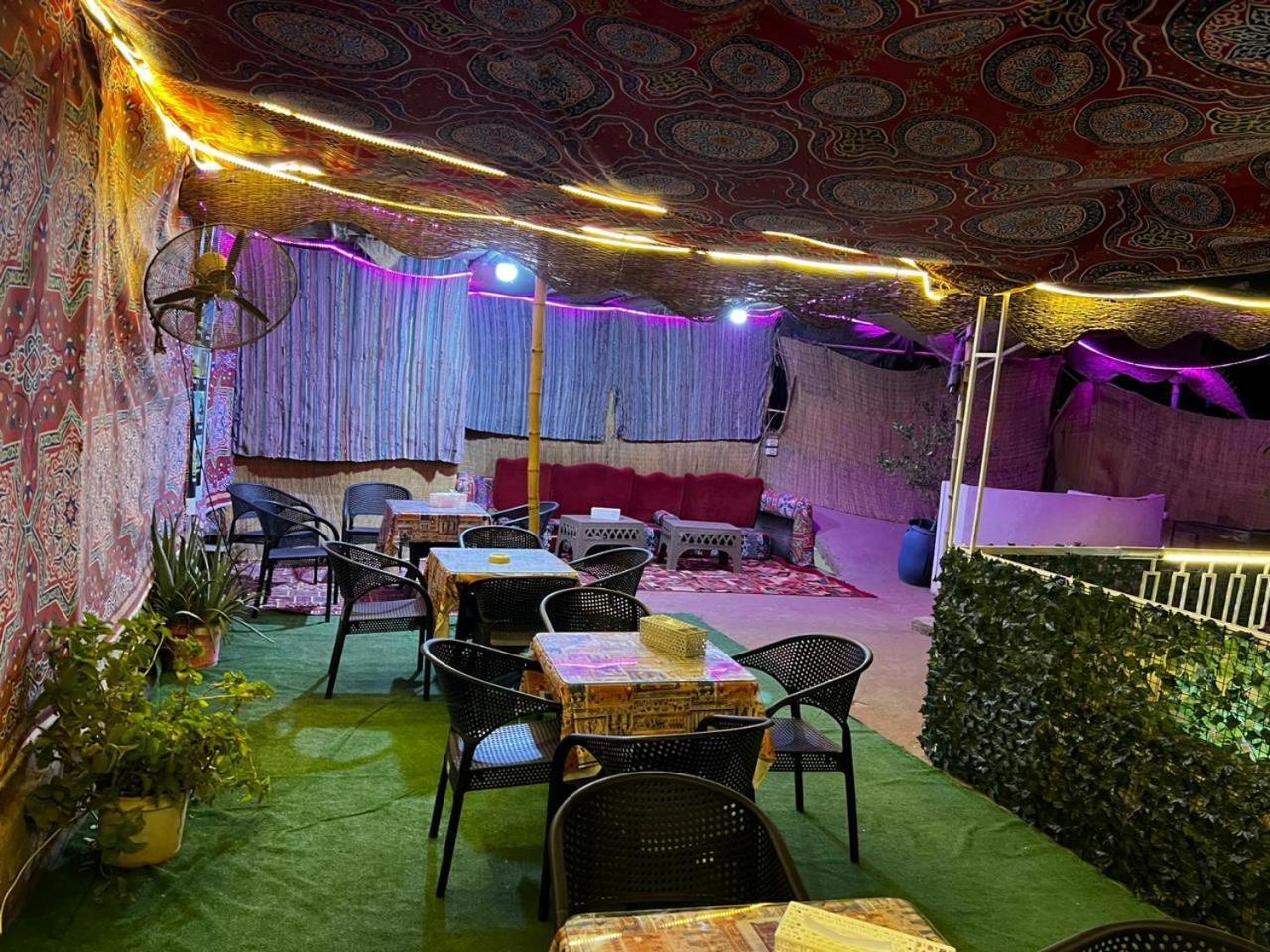Jana Pyramids View In 3 Bed and Breakfast Kafret el-Gabal Exteriör bild