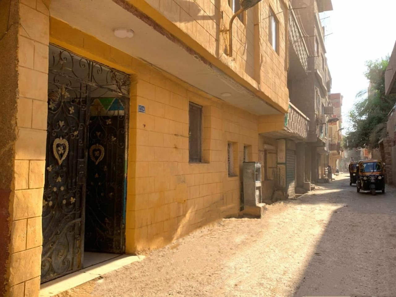 Jana Pyramids View In 3 Bed and Breakfast Kafret el-Gabal Exteriör bild