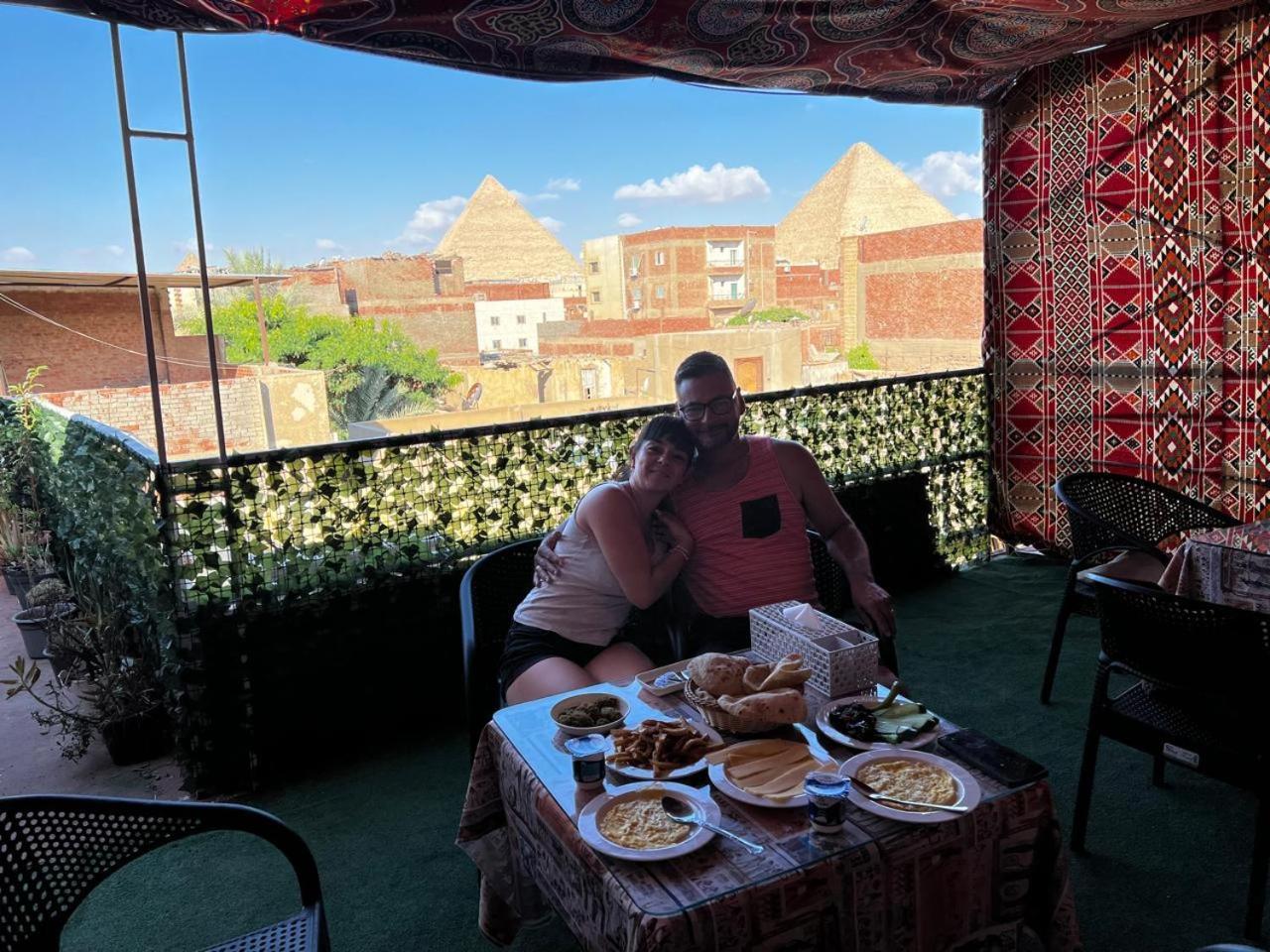 Jana Pyramids View In 3 Bed and Breakfast Kafret el-Gabal Exteriör bild